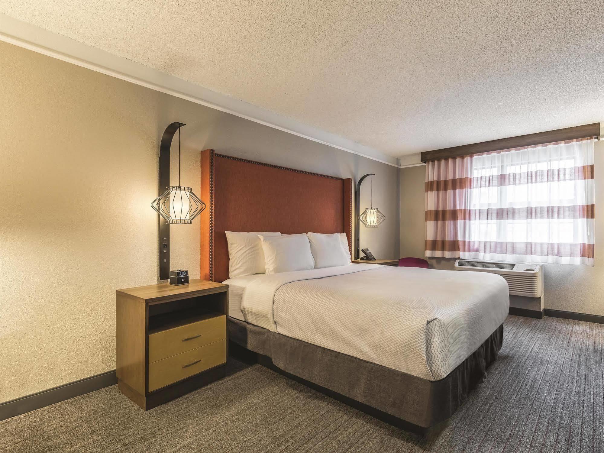La Quinta By Wyndham San Francisco Airport North - Free Airport Shuttle Hotel South San Francisco Exterior photo